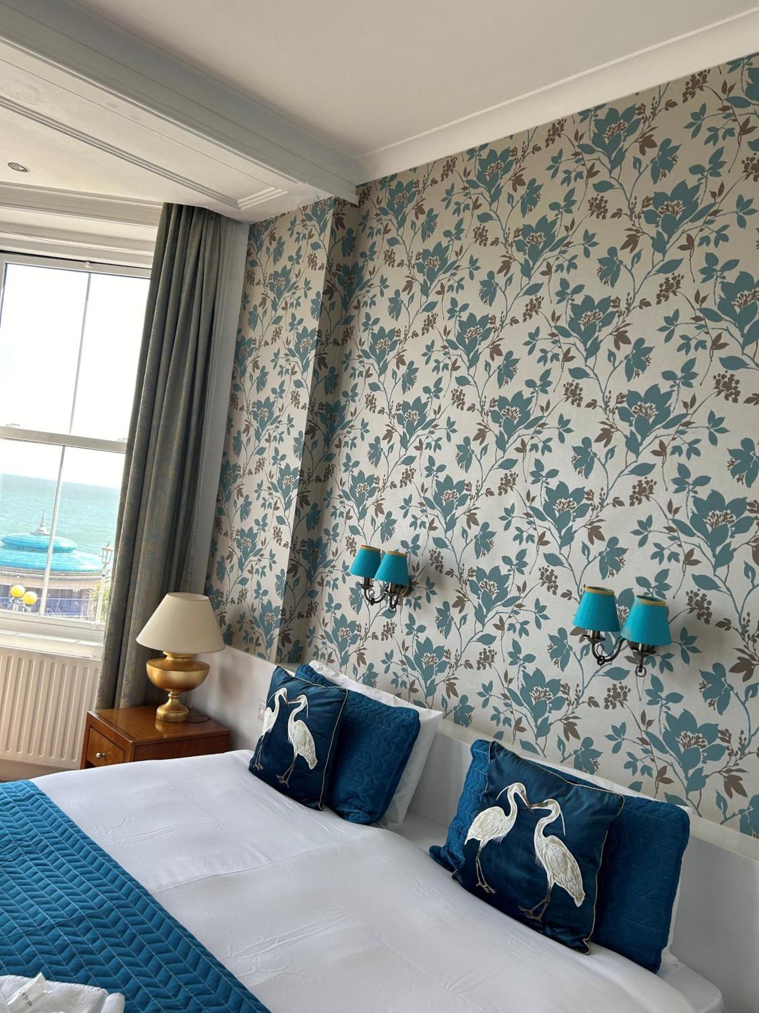 The Cumberland Hotel Eastbourne Exterior foto