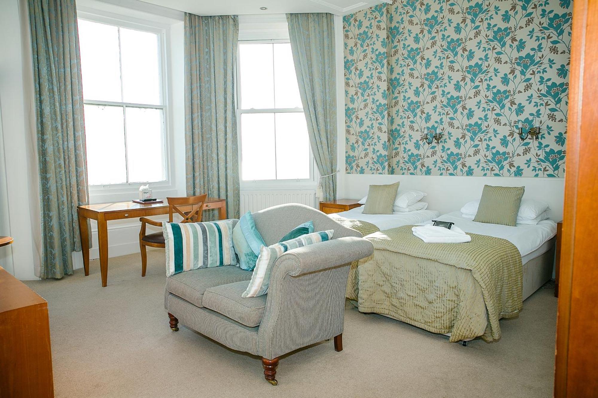 The Cumberland Hotel Eastbourne Exterior foto