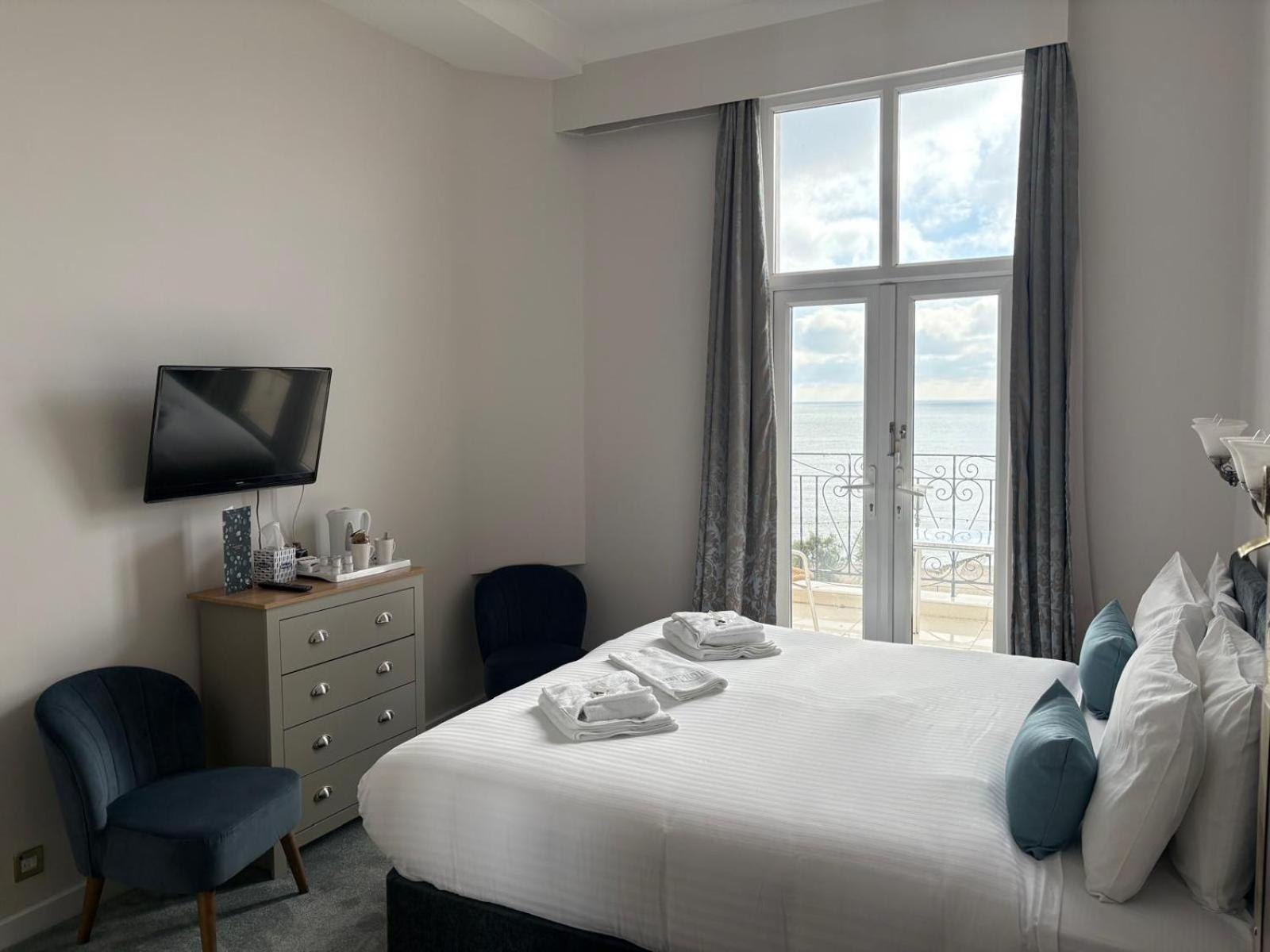 The Cumberland Hotel Eastbourne Exterior foto